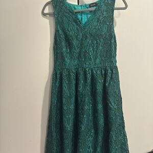 Elegant Green Lace Dress